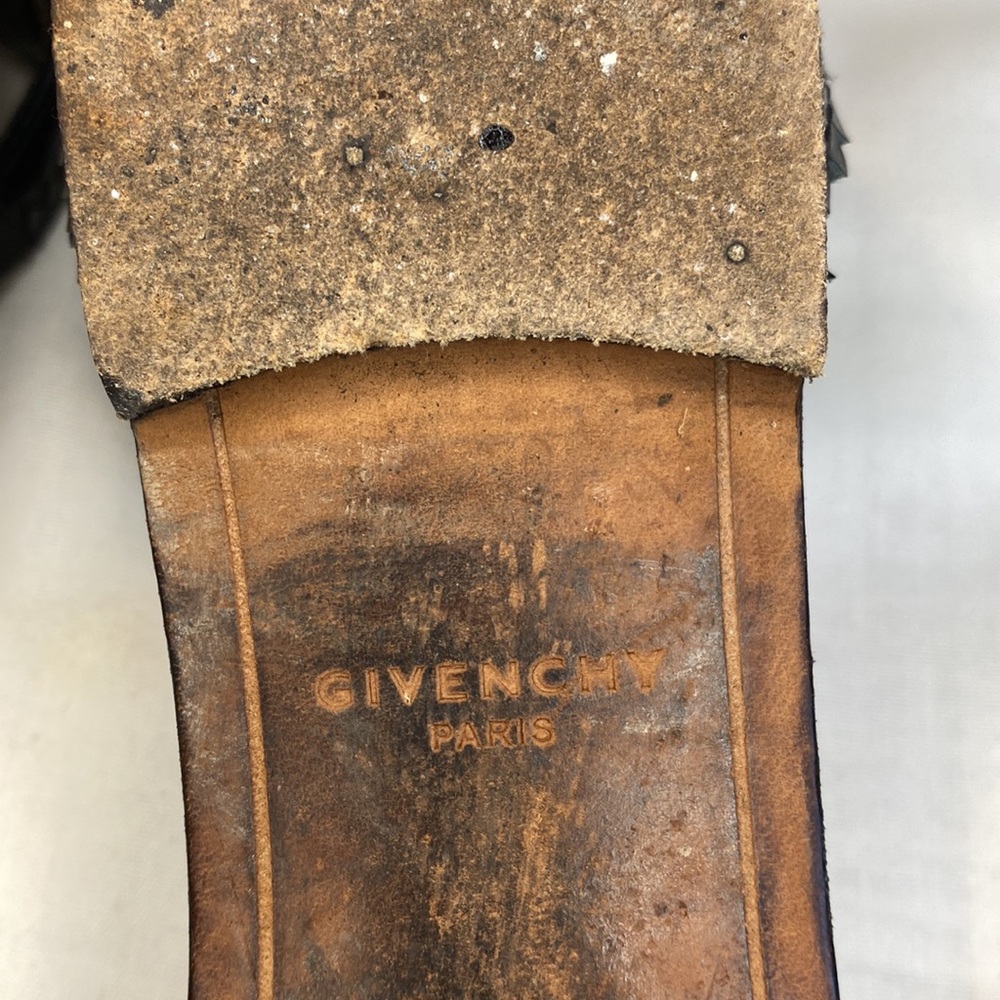 Givenchy 2 Tone Leather Flat Ankle Wrap Sandals Size 9 - Picture 8 of 10